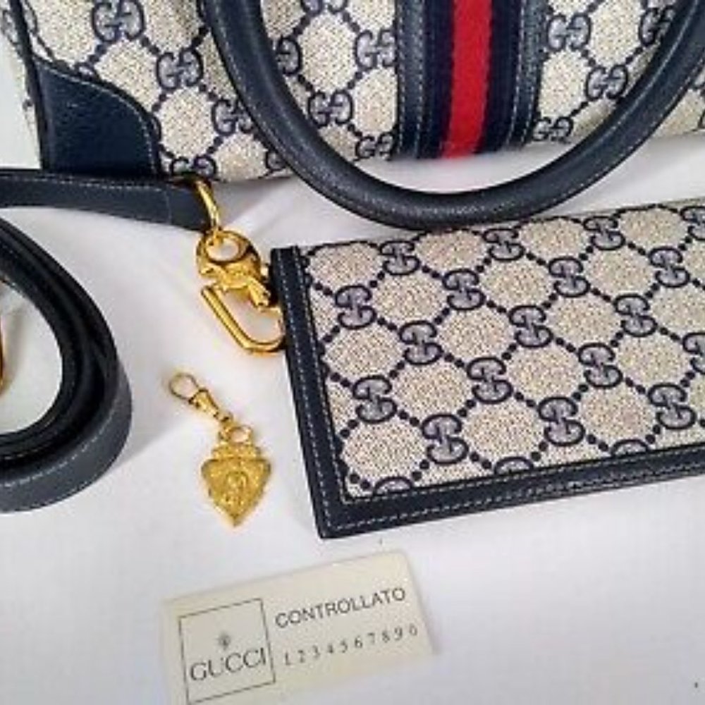 **SOLD**GUCCI  3 PIECE SET* HANDBAG/WALLET/SHOULDER STRAP - Picture 5 of 16